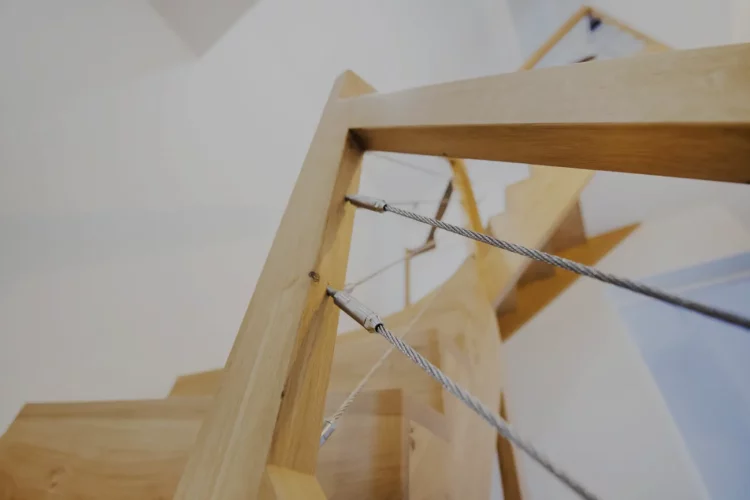 ORLEANS – 45 – MAISON SAINT DENIS EN VAL – ESCALIER ET COULOIR